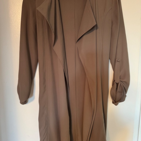 Silk overcoat - Picture 3 of 3